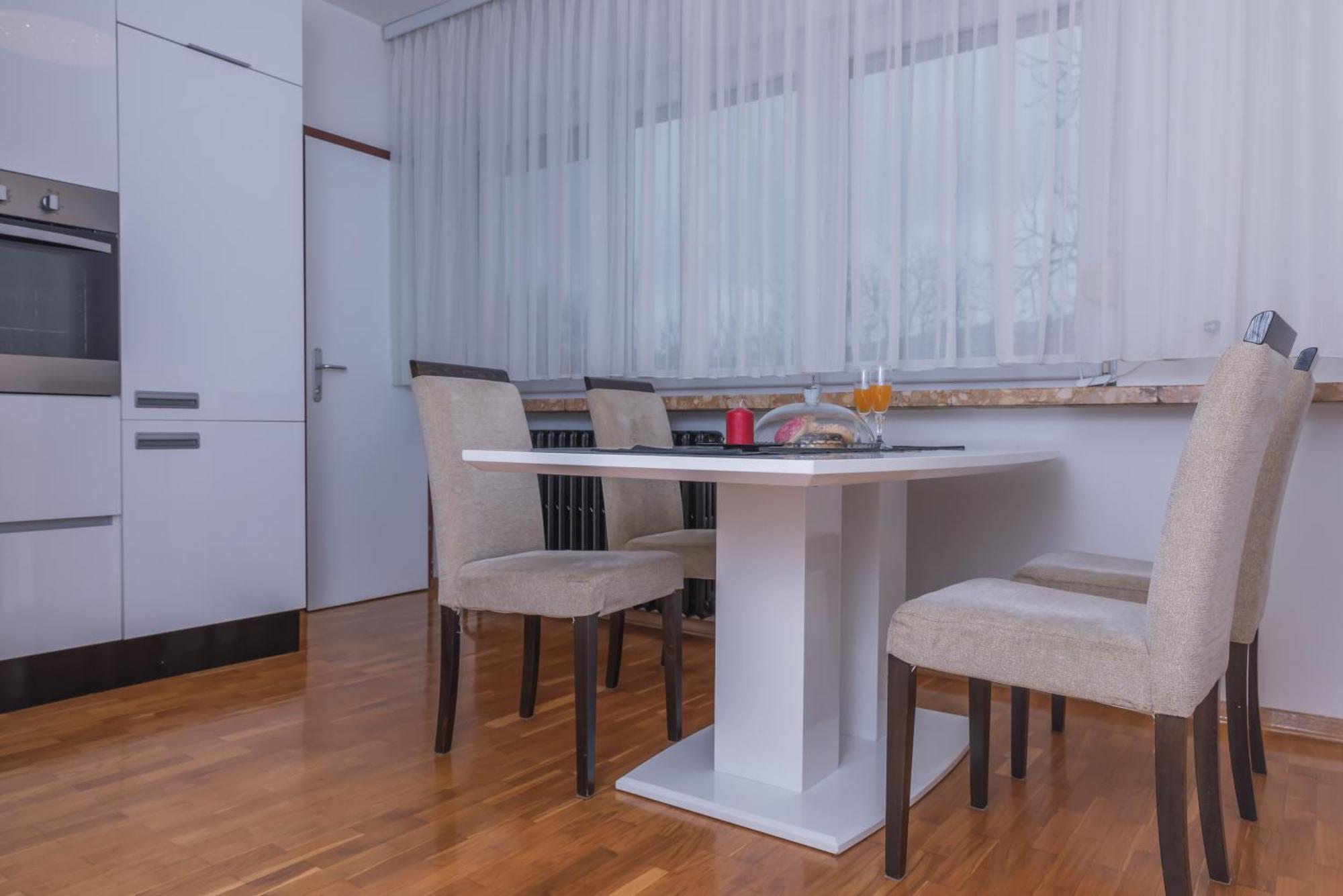 Apartment Check In Zagreb Maksimir-Free Parking חדר תמונה