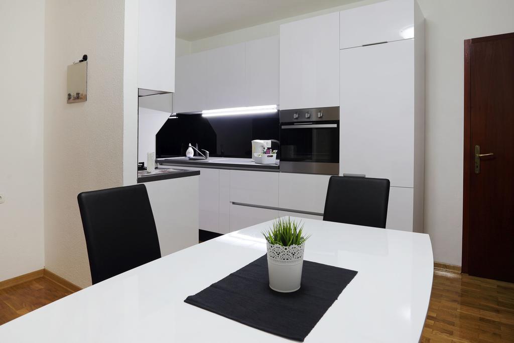 Apartment Check In Zagreb Maksimir-Free Parking מראה חיצוני תמונה
